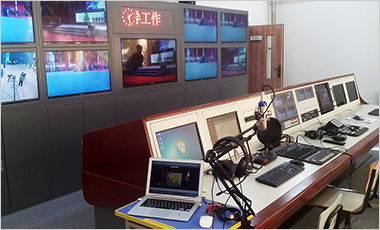 天津现代职业学院实景演播室