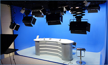 某电视台演播室