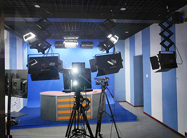 房山特殊教育学院虚拟蓝箱演播室